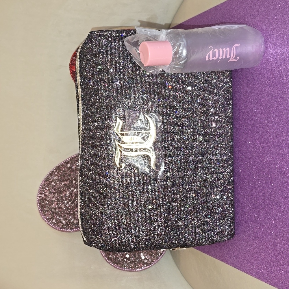 Juicy Couture 💖NWOT💖 Sparkly Metallic Cosmetic Travel Bag!💖💖💖